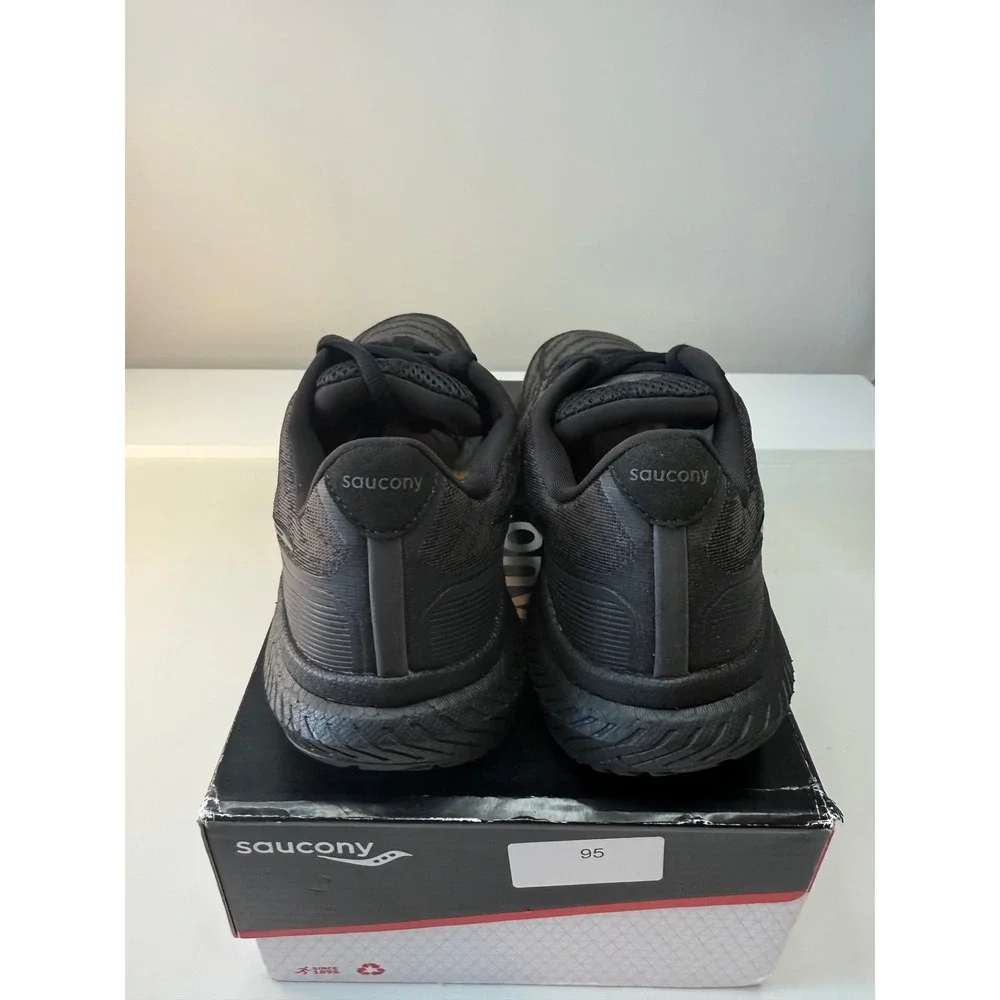 Saucony Triumph 19 Womens  Triple Black S10678-14 Size 9 Sneakers‎ New